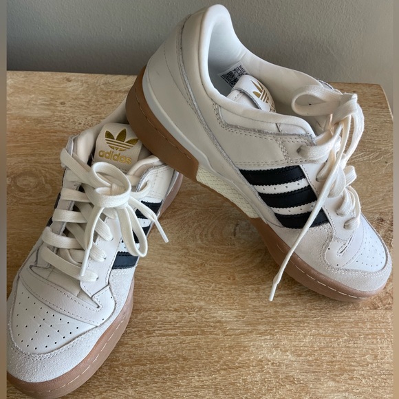 Like new. Mens ADIDAS FORUM 84 LOW CL. US SIZE 7.5. Cloud White/Core Black - Picture 8 of 15